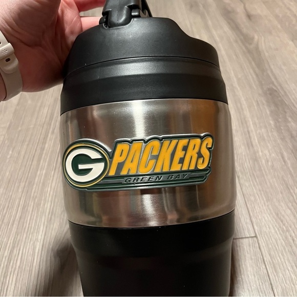 Green Bay Packets 72oz Large Thermos with Spicket Straw Pourer Handle - Picture 2 of 5
